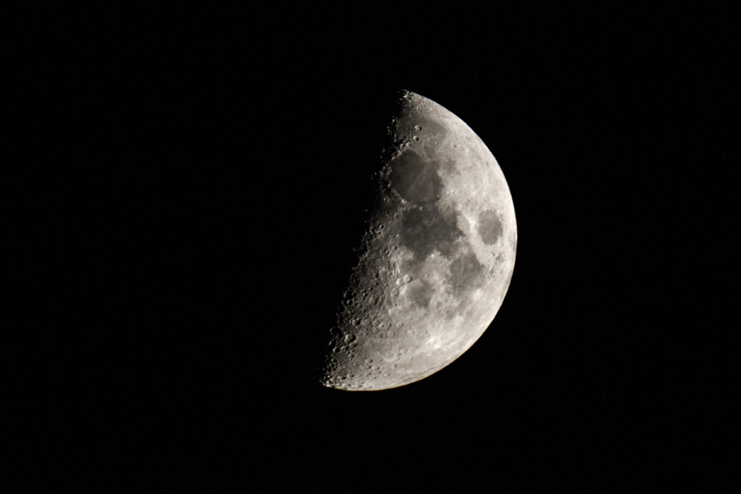 Zakrycie β Scoprii (Acrab) przez Księżyc.